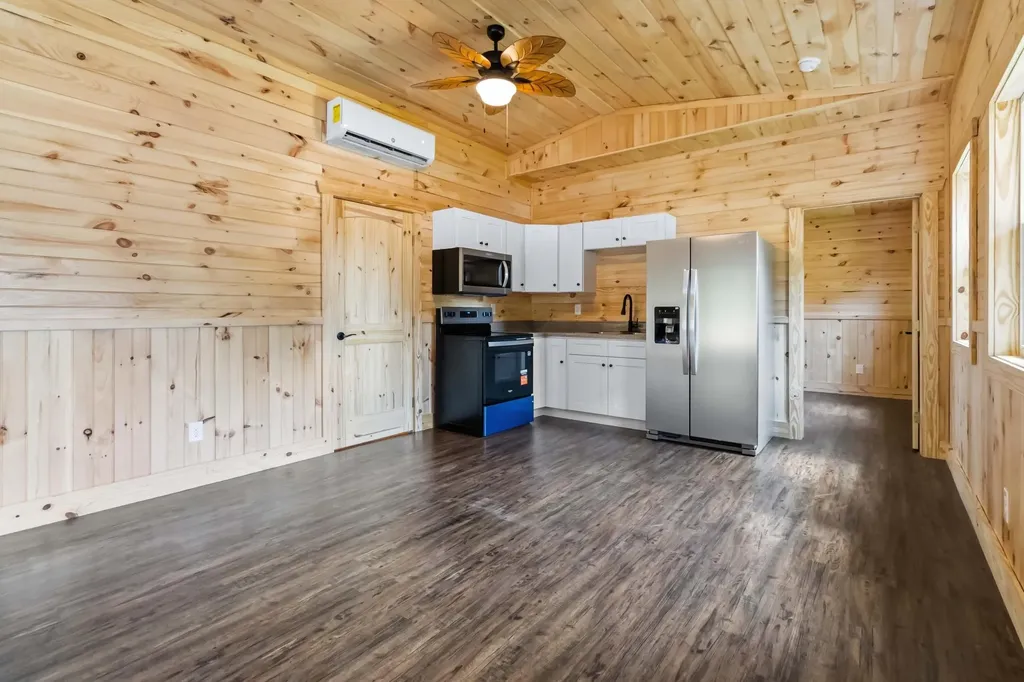 10 Cr-1762 Stearns KY 42647