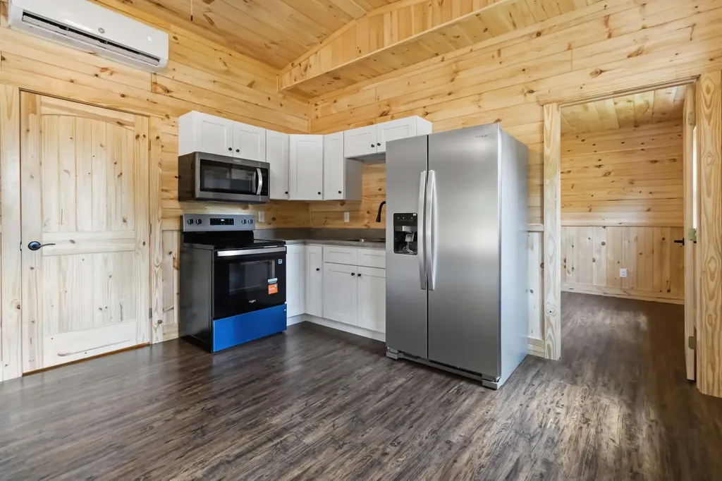 10 Cr-1762 Stearns KY 42647