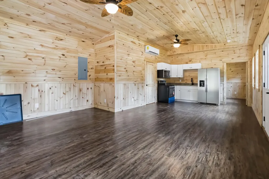 10 Cr-1762 Stearns KY 42647