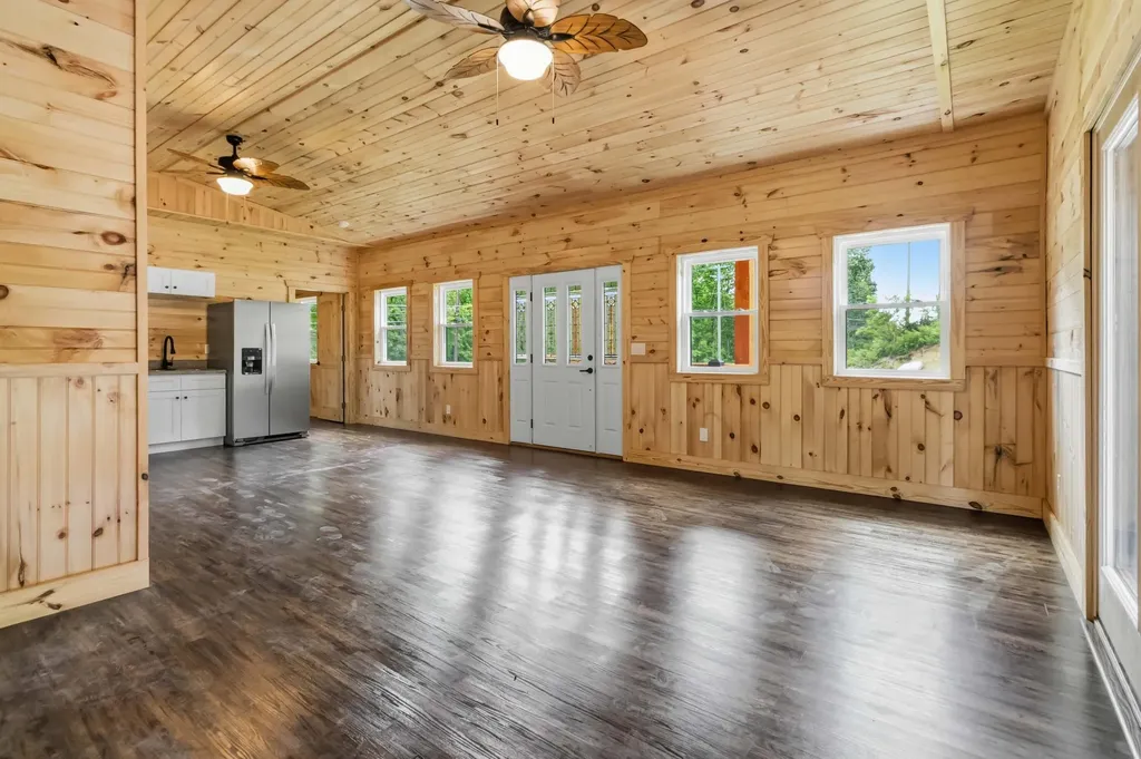 10 Cr-1762 Stearns KY 42647