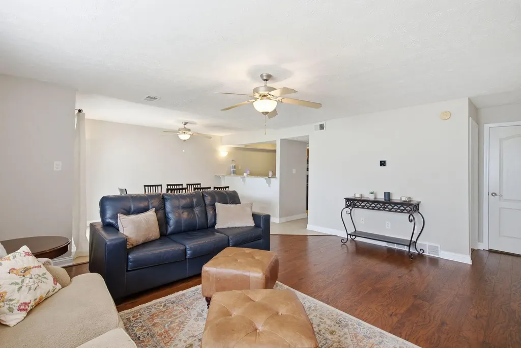 2414 Lake Park Road Lexington KY 40502