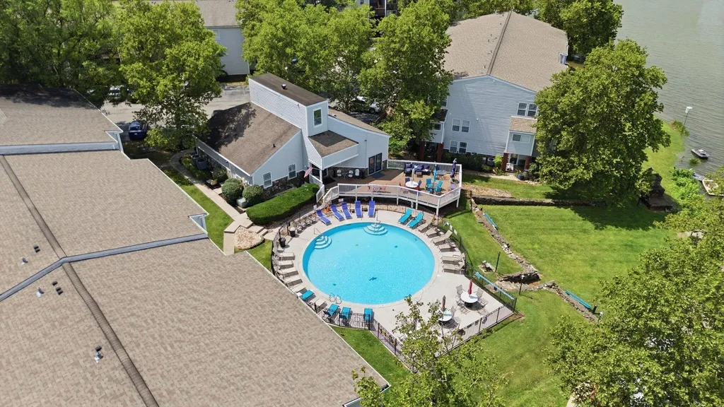 2414 Lake Park Road Lexington KY 40502
