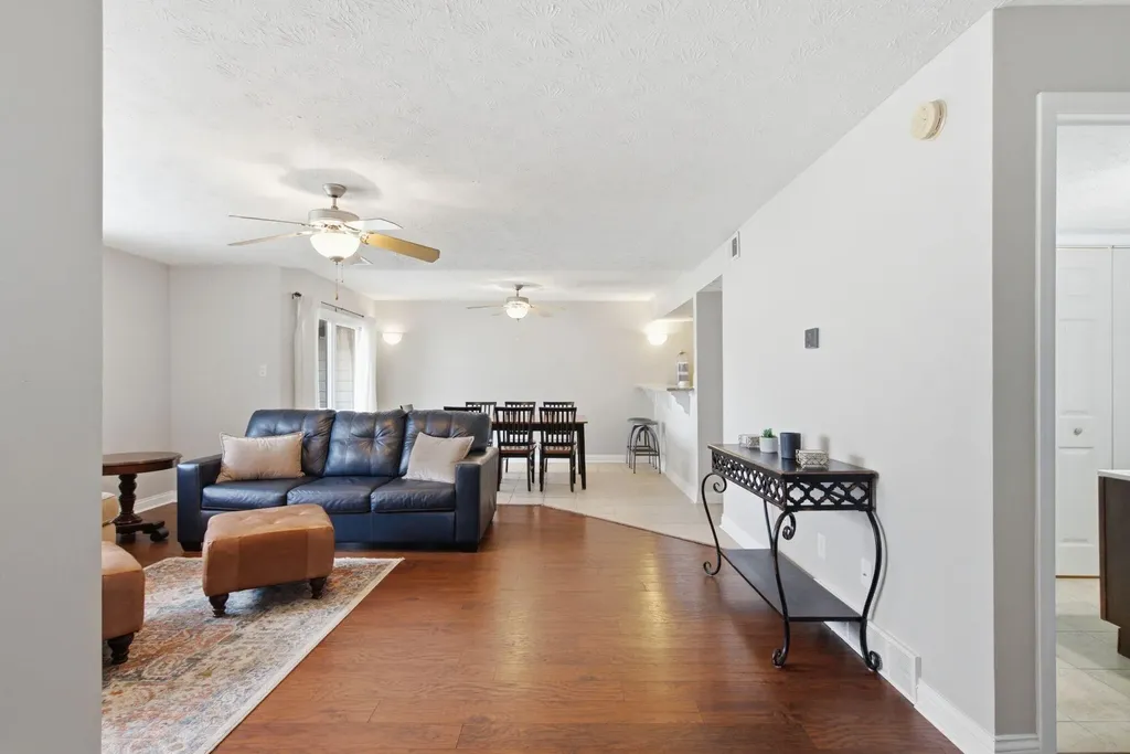 2414 Lake Park Road Lexington KY 40502