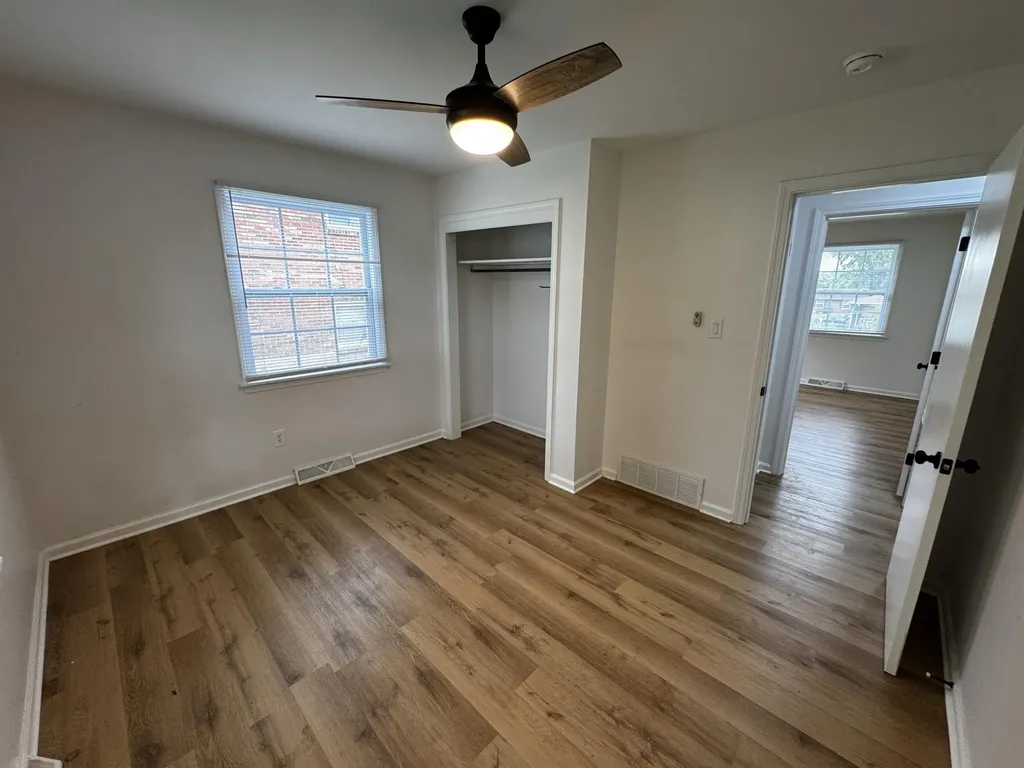 1820 Barksdale Drive Lexington KY 40511