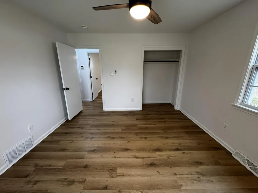1820 Barksdale Drive Lexington KY 40511
