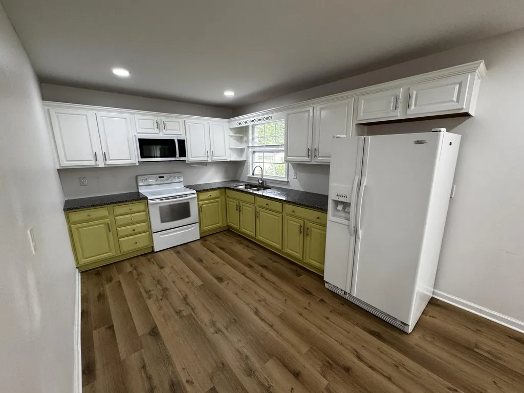 1820 Barksdale Drive Lexington KY 40511