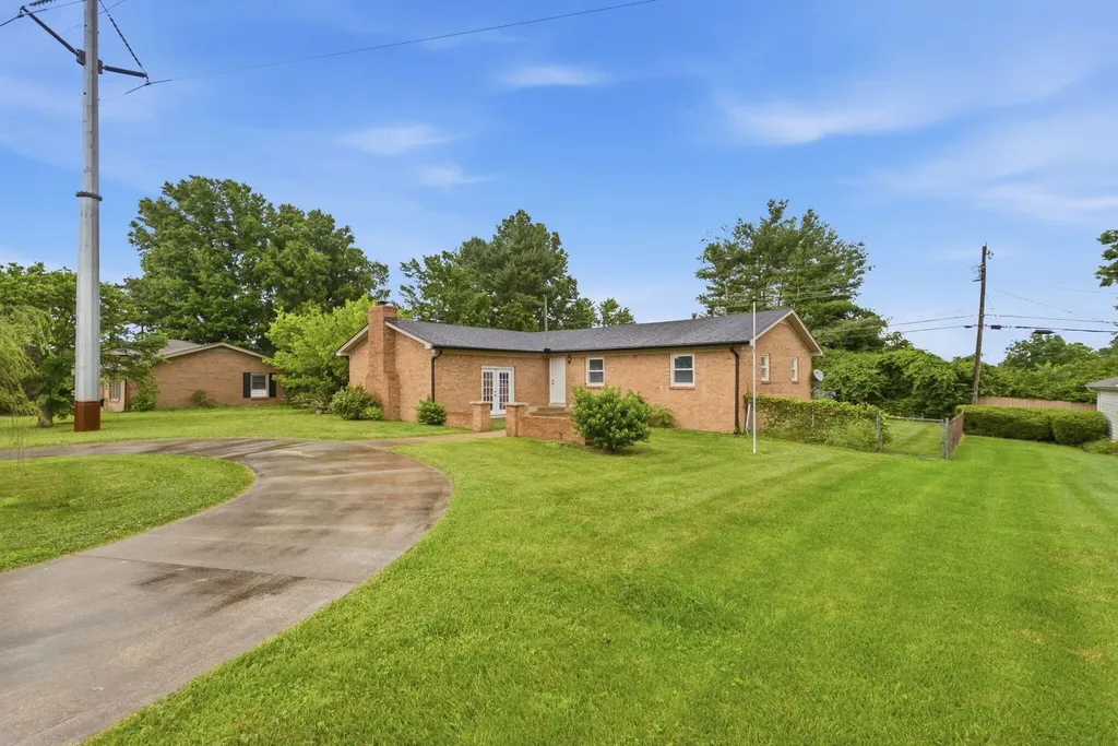 125 Millstone Drive Richmond KY 40475
