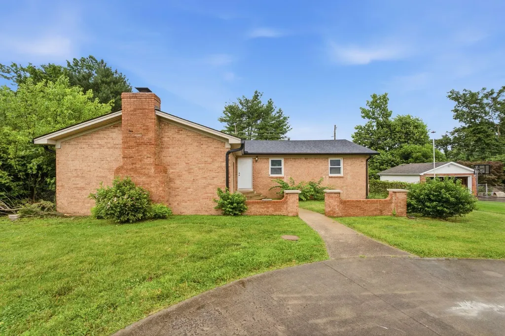 125 Millstone Drive Richmond KY 40475