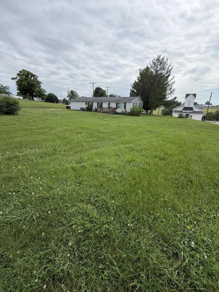 40 Poplar Grove Road Flemingsburg KY 41041