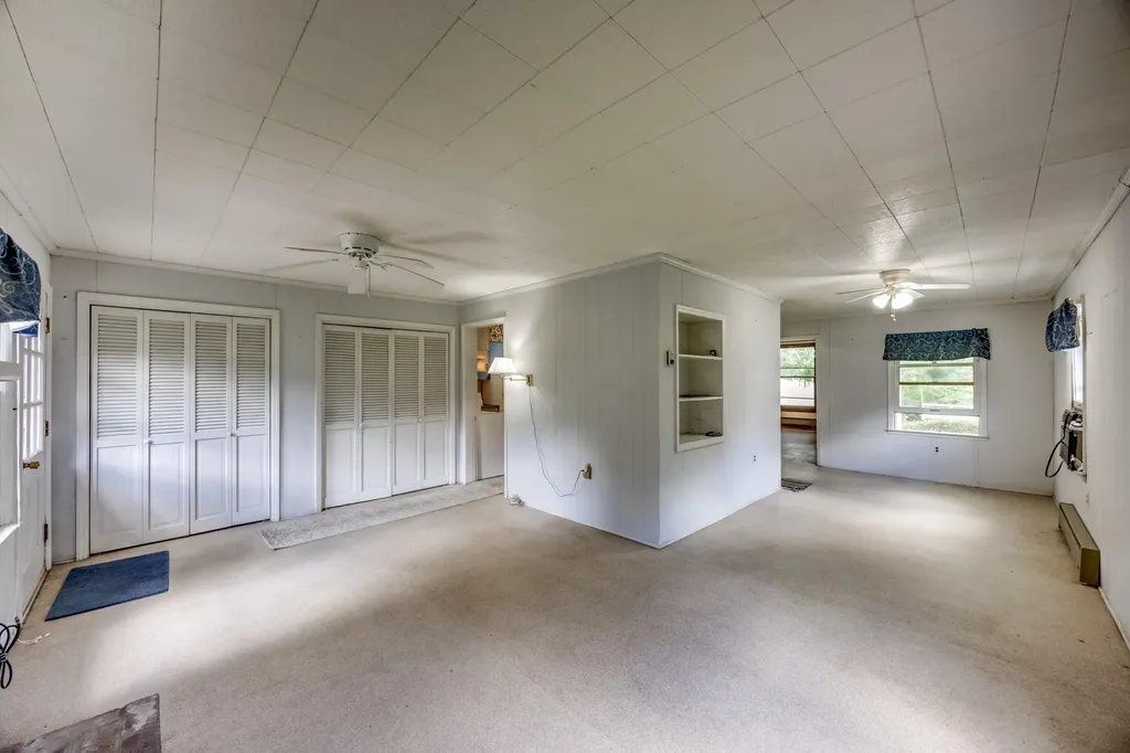 6590 Alum Springs Road Danville KY 40422