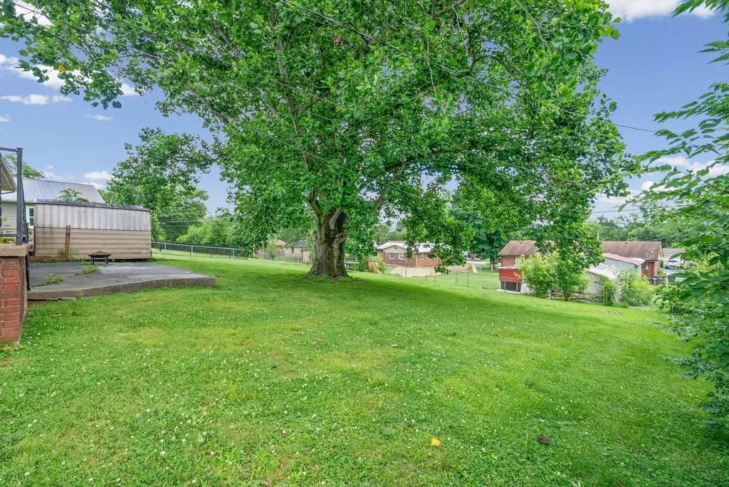 318 Blane Drive Hopkinsville KY 42240