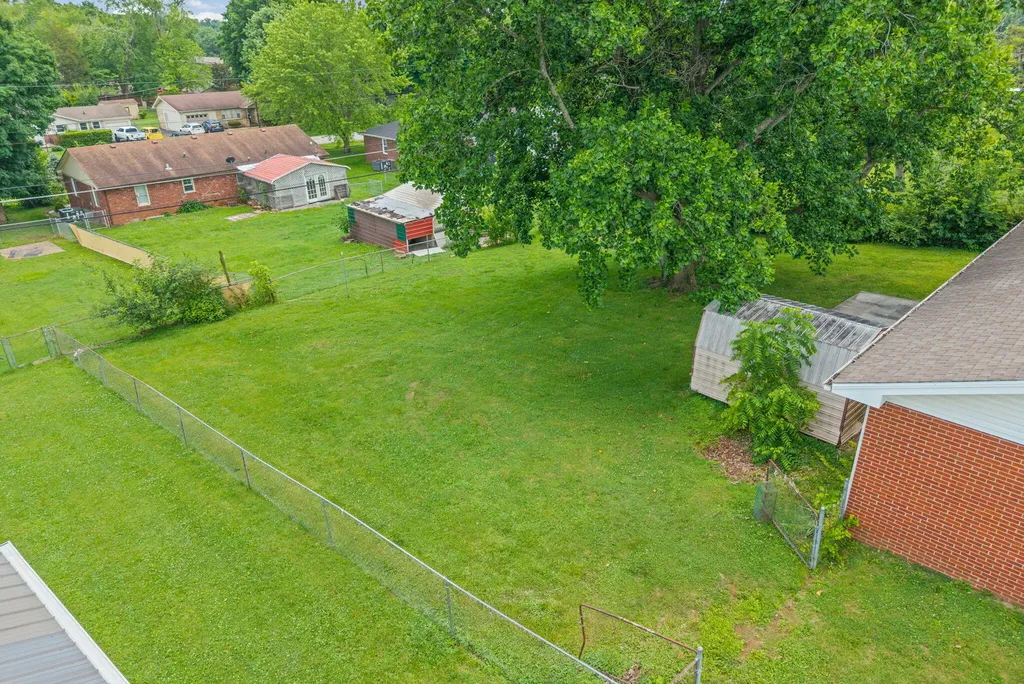 318 Blane Drive Hopkinsville KY 42240