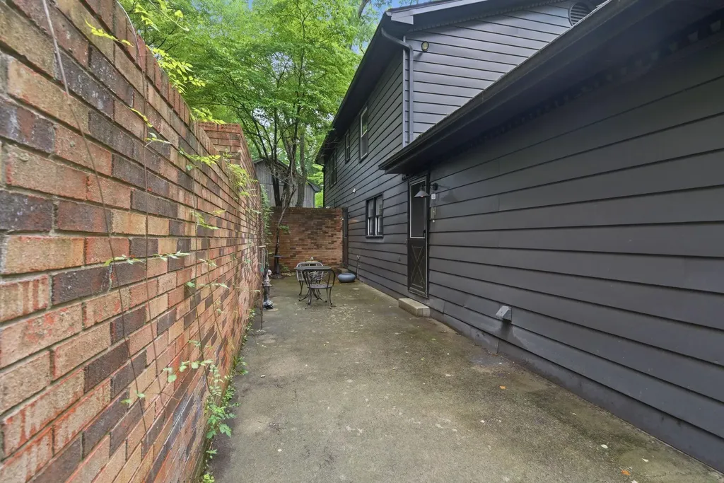 103 Harrison Court Berea KY 40403