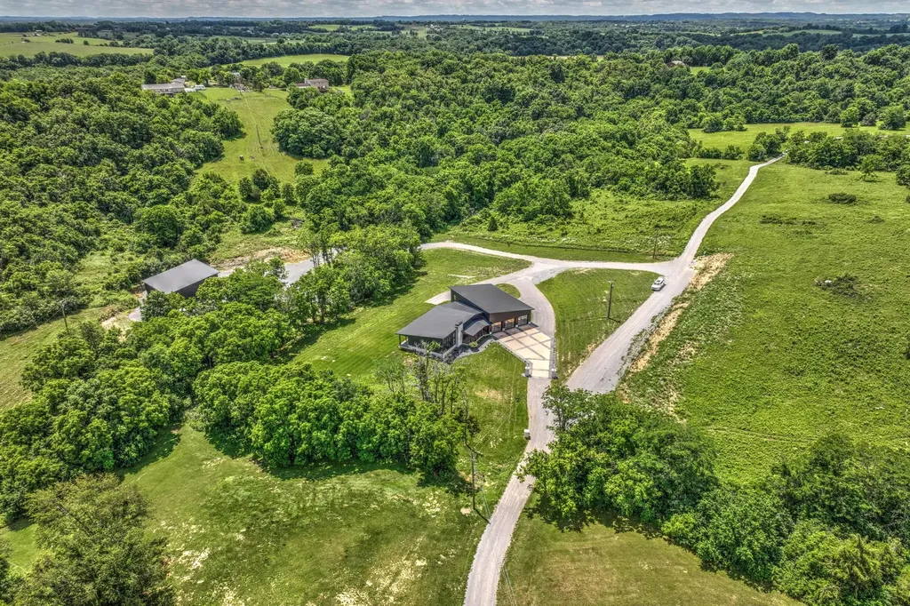 75 Deer Chase Road Danville KY 40422