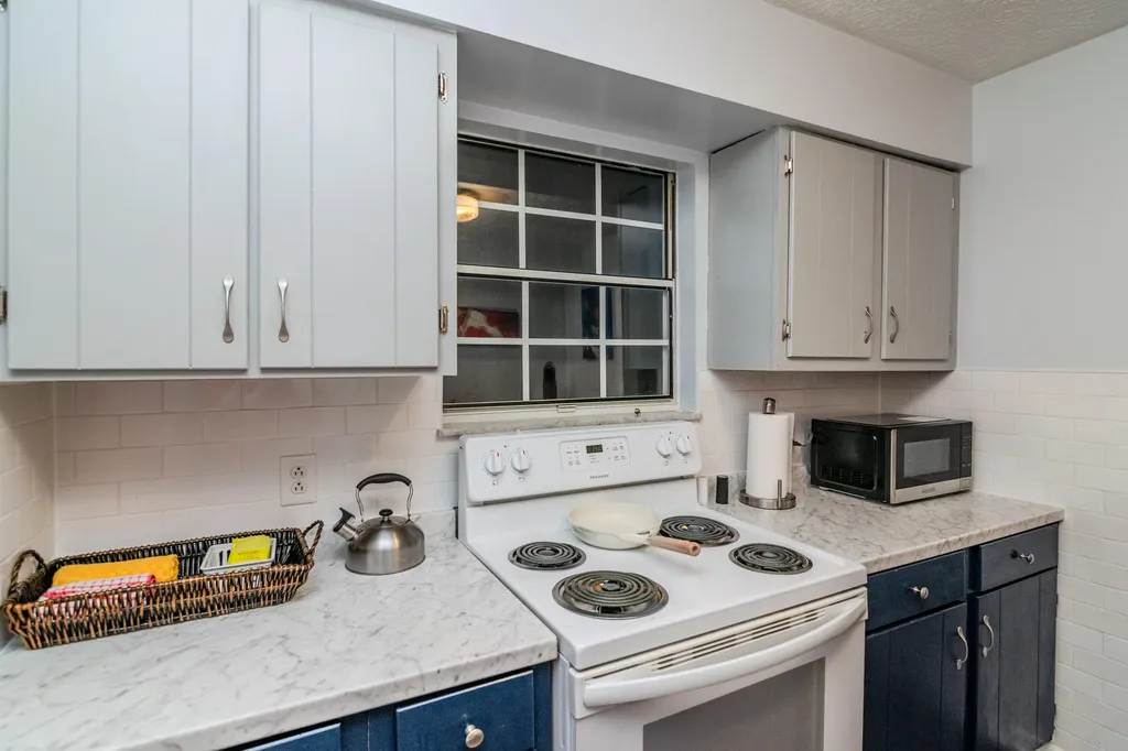 1325 Brush Creek Road Clay City KY 40312