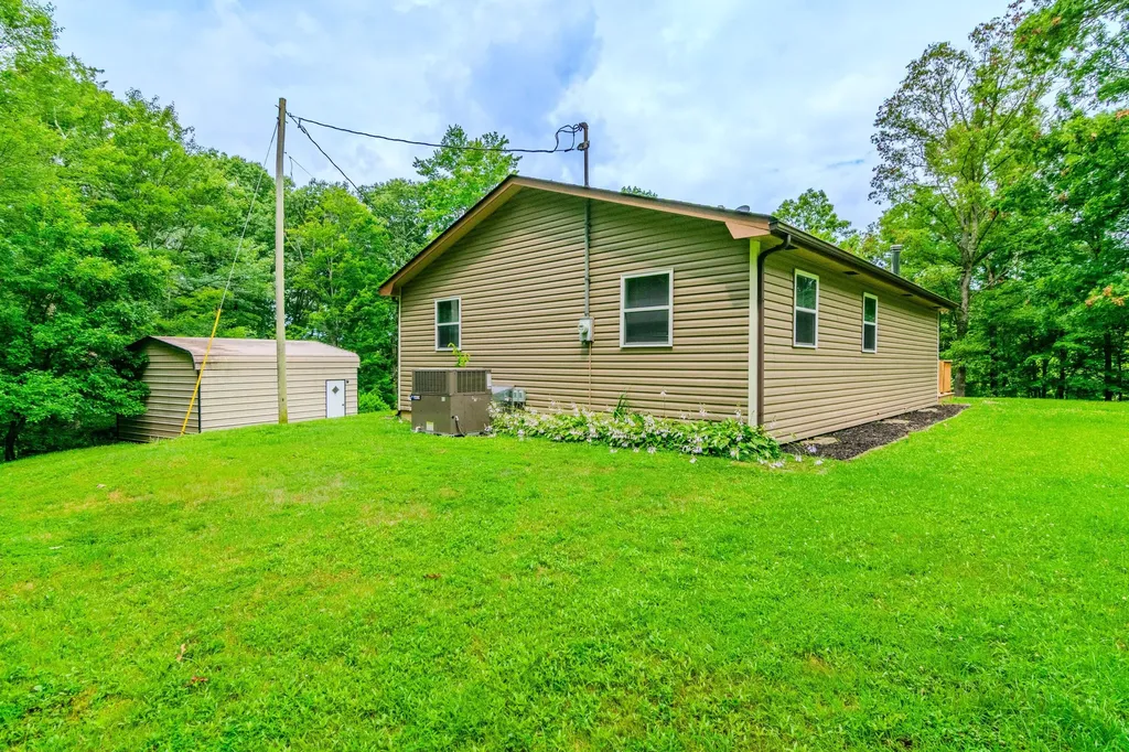 1325 Brush Creek Road Clay City KY 40312