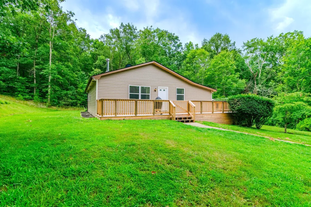 1325 Brush Creek Road Clay City KY 40312