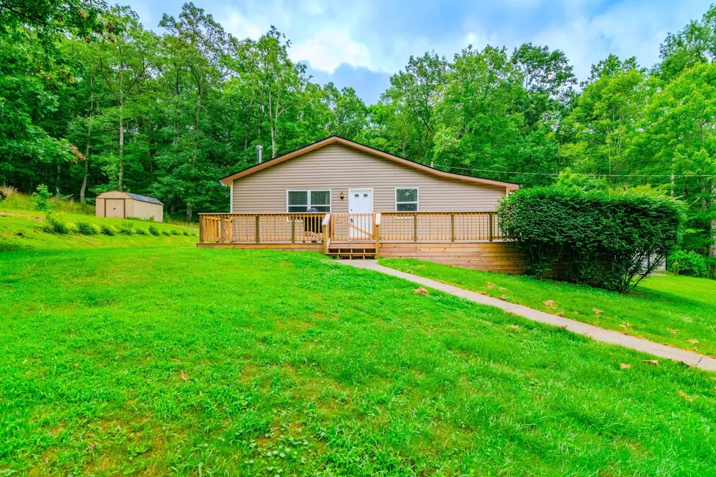 1325 Brush Creek Road Clay City KY 40312