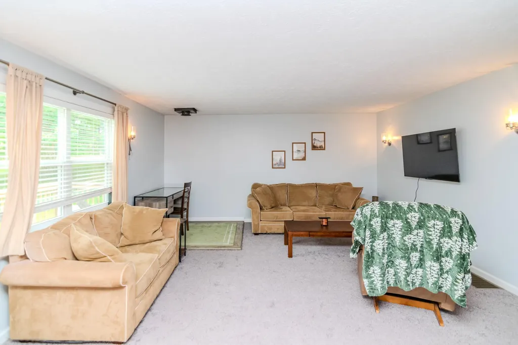 1325 Brush Creek Road Clay City KY 40312