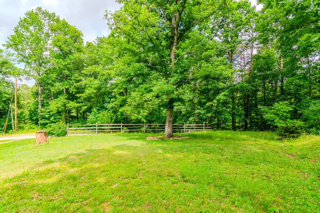 1325 Brush Creek Road Clay City KY 40312