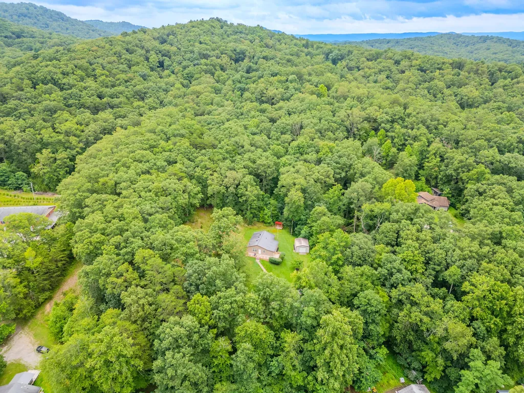 1325 Brush Creek Road Clay City KY 40312