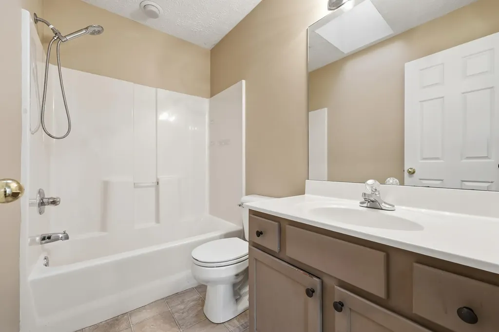 2909 Masters View Road Lexington KY 40511