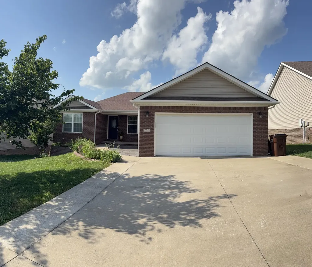 632 Fairfax Lane Richmond KY 40475