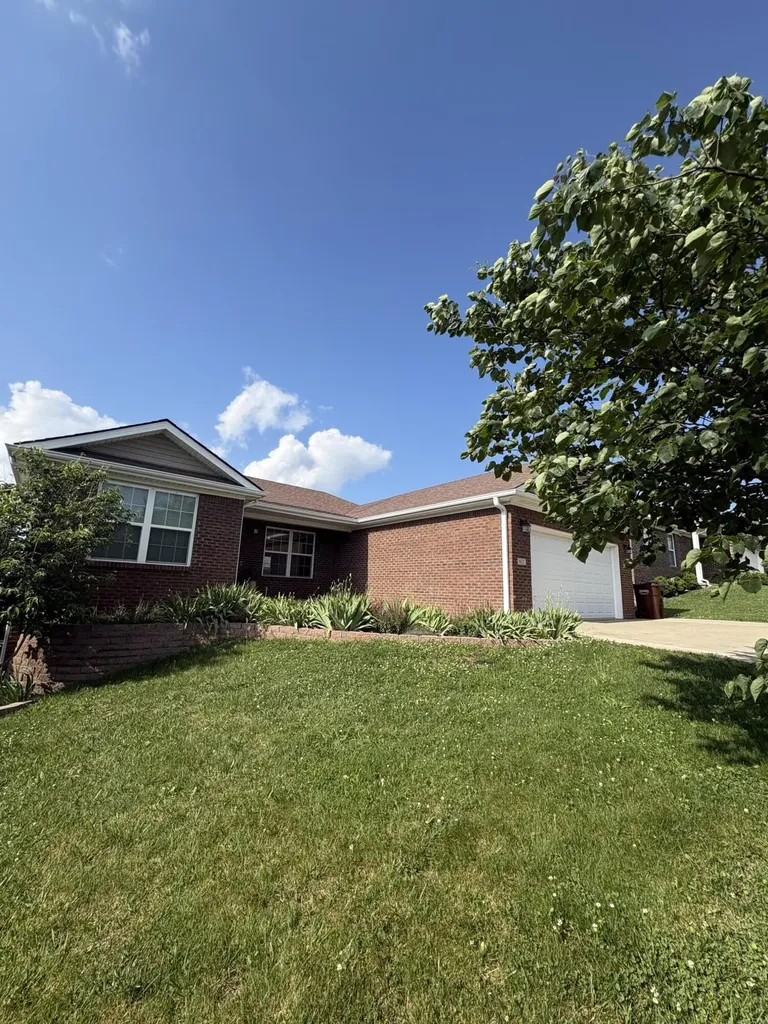 632 Fairfax Lane Richmond KY 40475