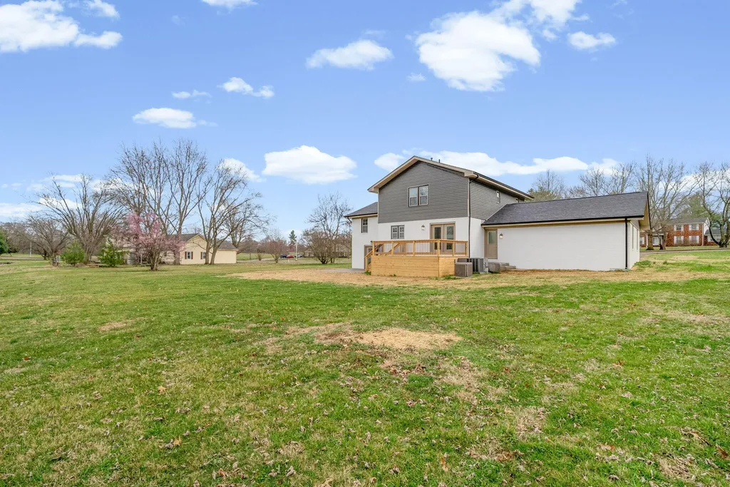 1022 Great Oaks Drive Hopkinsville KY 42240