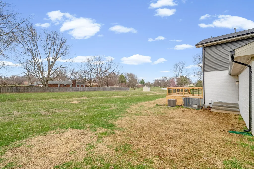 1022 Great Oaks Drive Hopkinsville KY 42240
