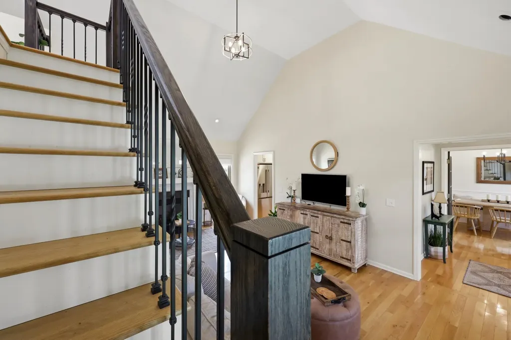 347 Colony Drive Versailles KY 40383