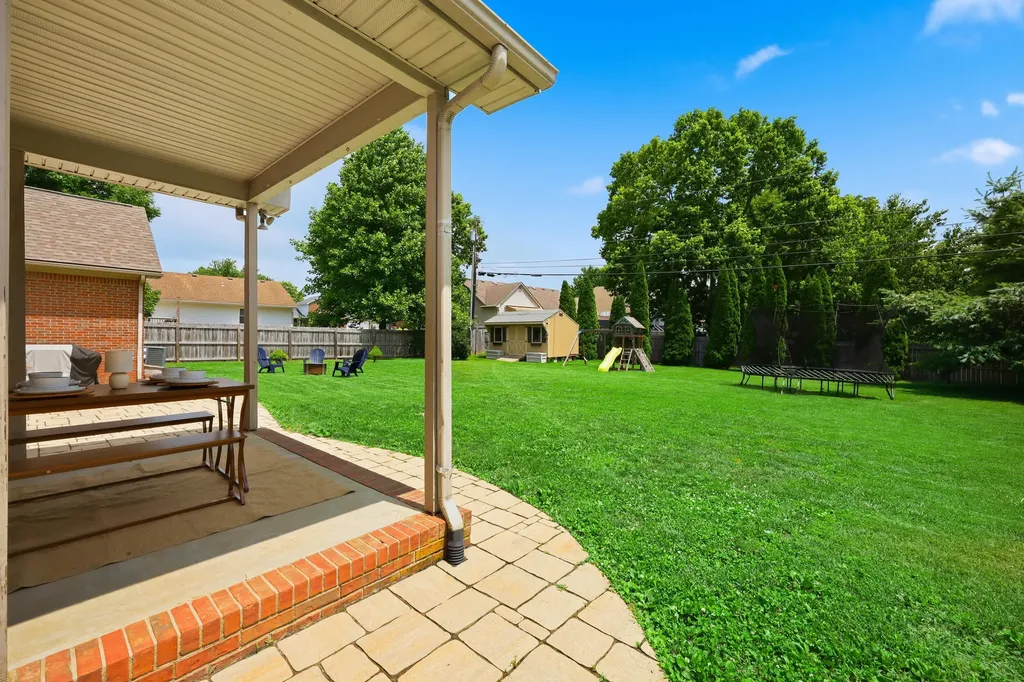 347 Colony Drive Versailles KY 40383