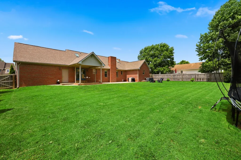 347 Colony Drive Versailles KY 40383