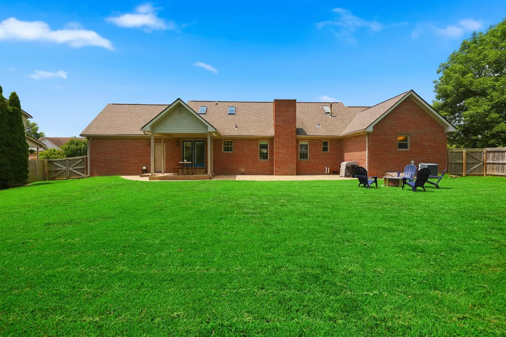 347 Colony Drive Versailles KY 40383