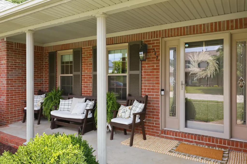 347 Colony Drive Versailles KY 40383
