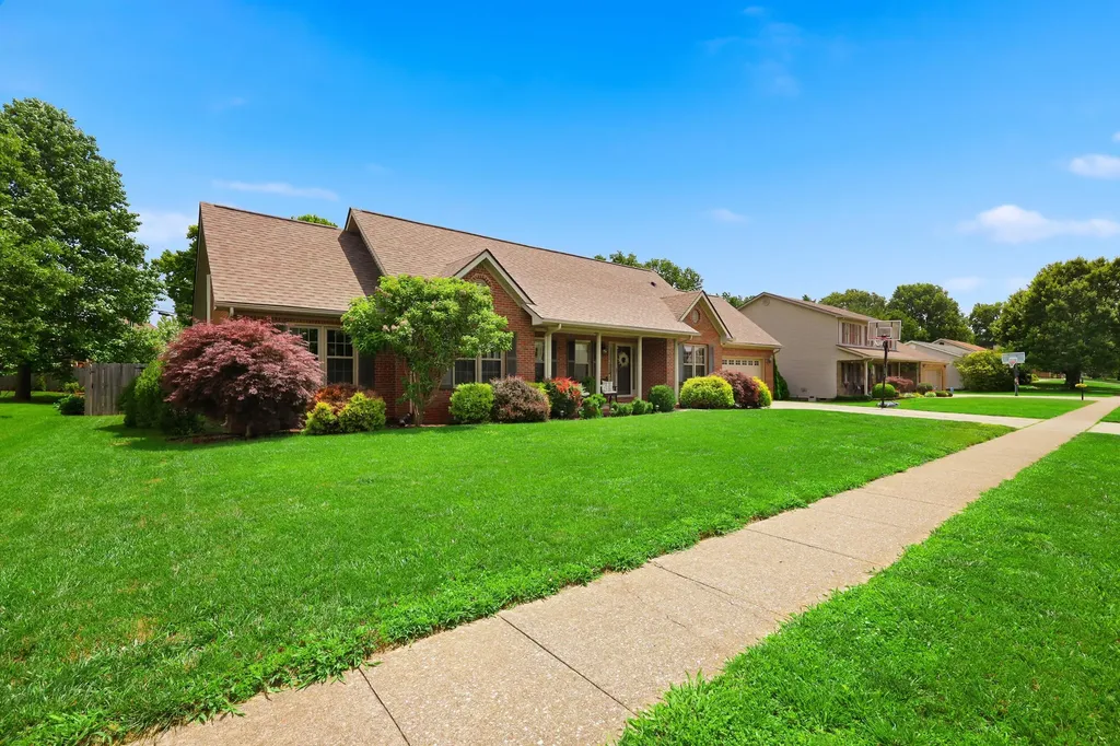 347 Colony Drive Versailles KY 40383