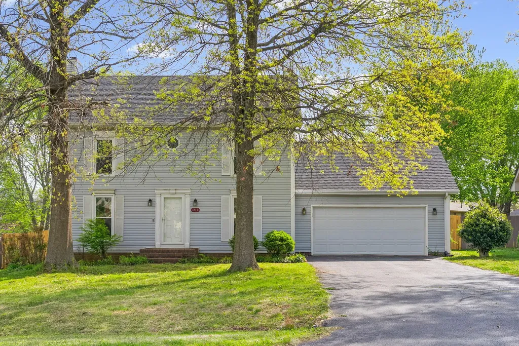 1211 Bark Ridge Circle Hopkinsville KY 42240