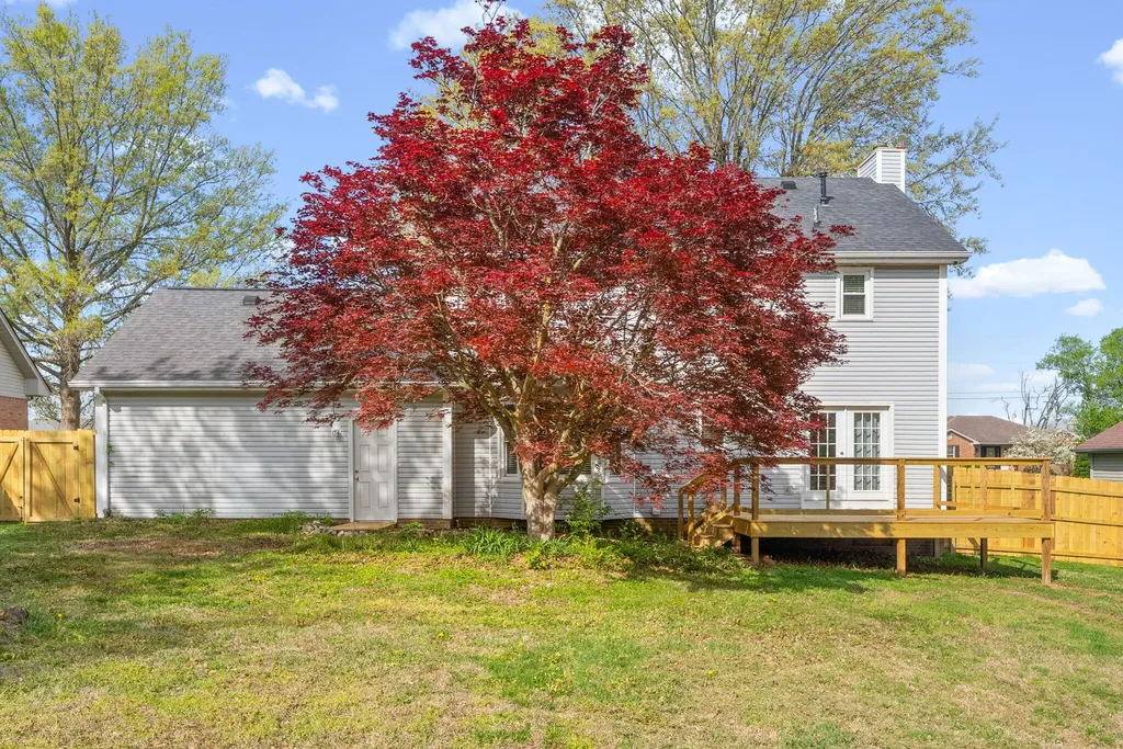 1211 Bark Ridge Circle Hopkinsville KY 42240