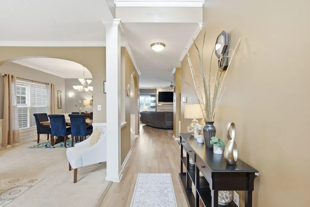 893 Winding Oak Trail Lexington KY 40511