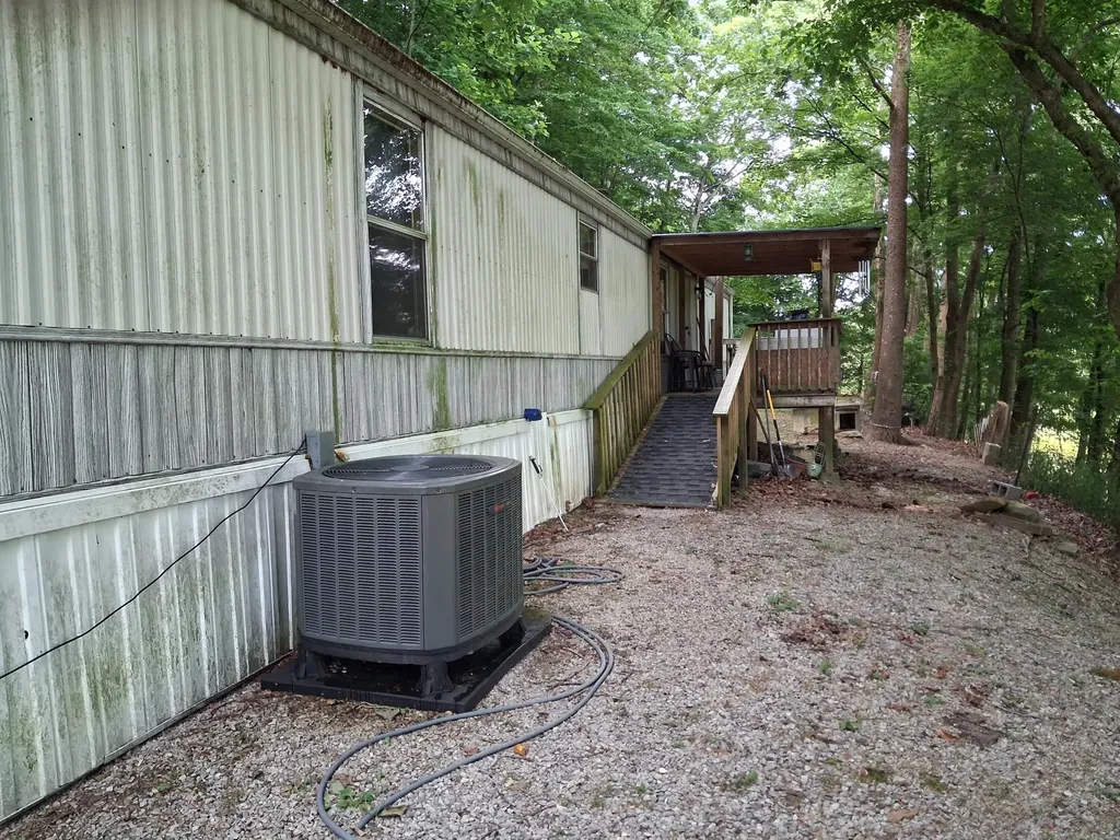 2764 State Highway 229 Barbourville KY 40906
