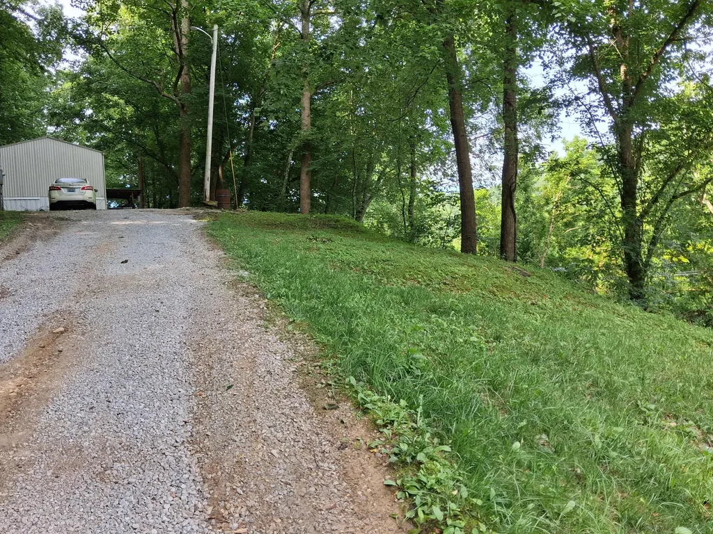 2764 State Highway 229 Barbourville KY 40906