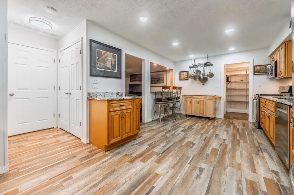 3407 Greentree Road Lexington KY 40517