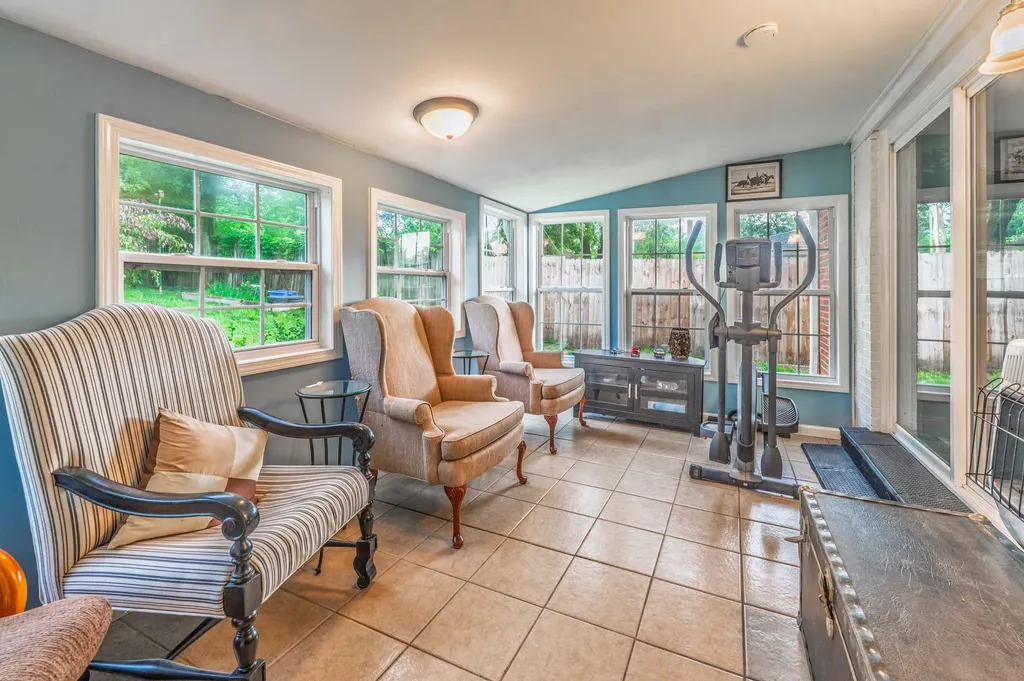 3407 Greentree Road Lexington KY 40517