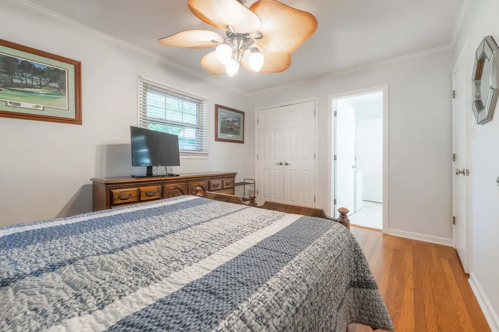 3407 Greentree Road Lexington KY 40517