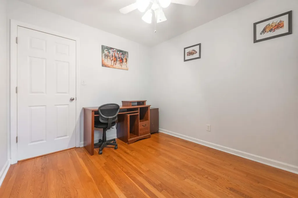 3407 Greentree Road Lexington KY 40517