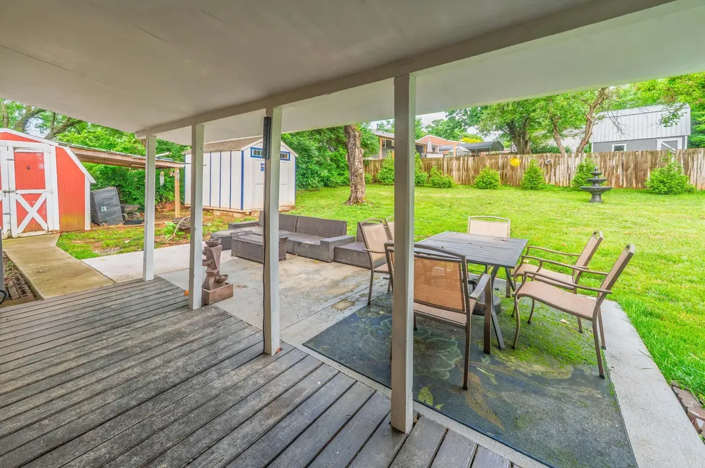 3407 Greentree Road Lexington KY 40517