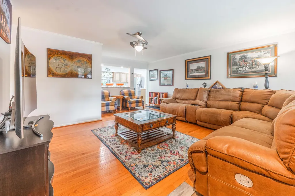 3407 Greentree Road Lexington KY 40517
