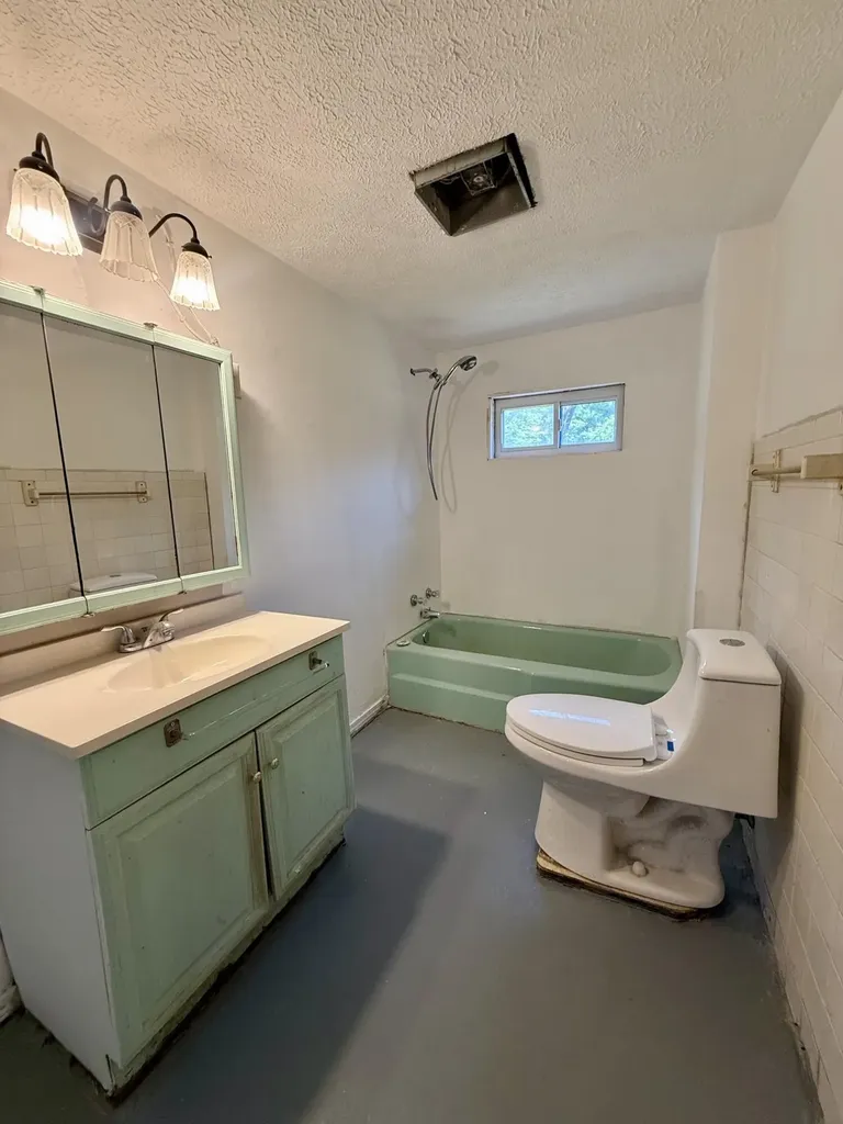 13860 Us-421 Mckee KY 40447