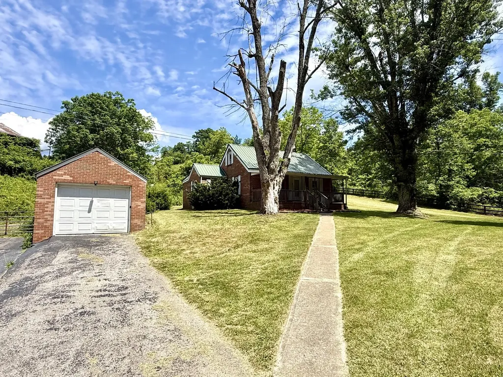 13860 Us-421 Mckee KY 40447