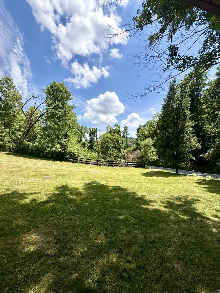 13860 Us-421 Mckee KY 40447
